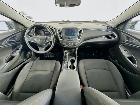 Used 2017 Chevrolet Malibu LS FWD image 10