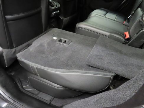 Used 2021 Jeep Wrangler Unlimited Sahara image 53