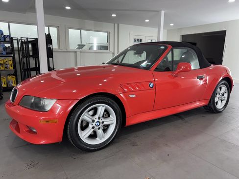 Used 2002 BMW Z3 2.5i image 2