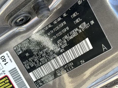 Used 2015 Toyota Sienna LE image 29