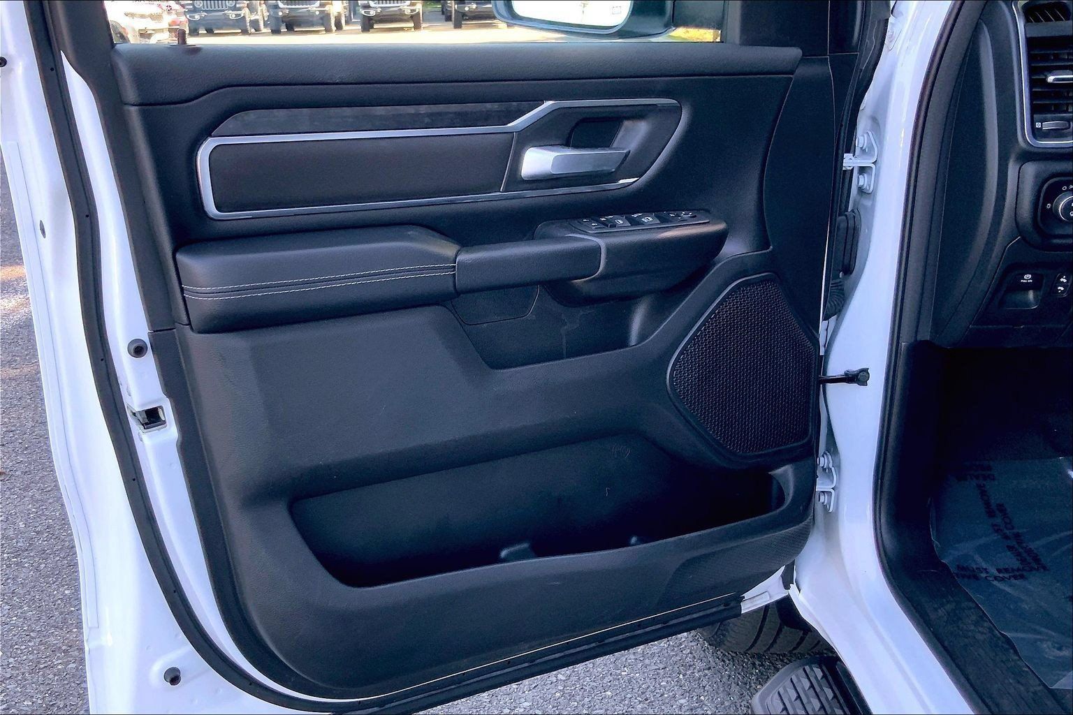 Certified 2024 RAM 1500 Big Horn AWD/4WD image 18
