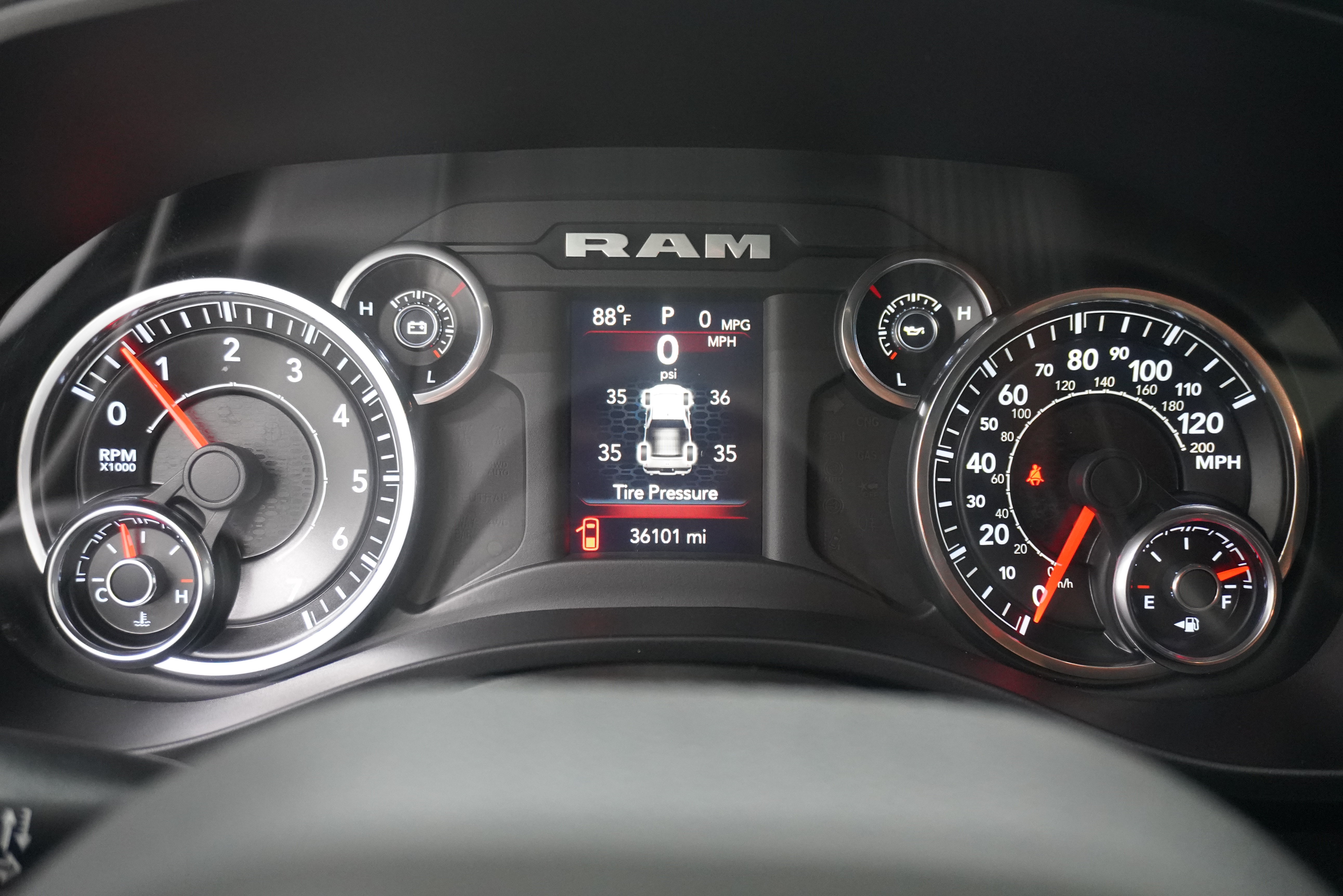 Used 2021 RAM 1500 Lone Star AWD/4WD image 17