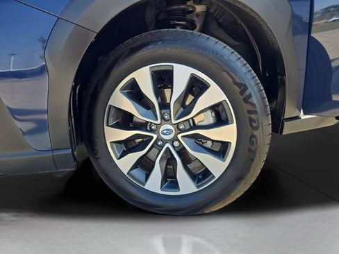 Used 2025 Subaru Outback Touring AWD/4WD image 28
