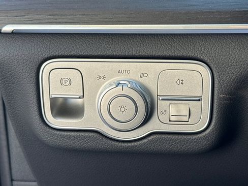 New 2026 Mercedes-Benz GLE 580 4MATIC image 30