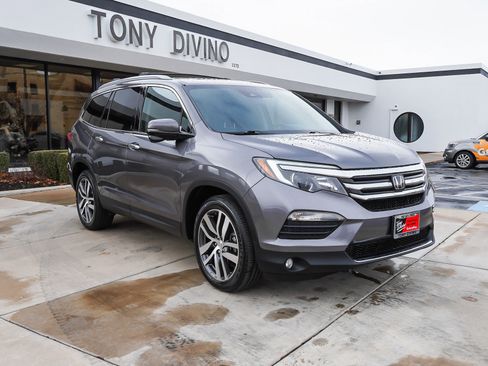Used 2016 Honda Pilot Touring image 2
