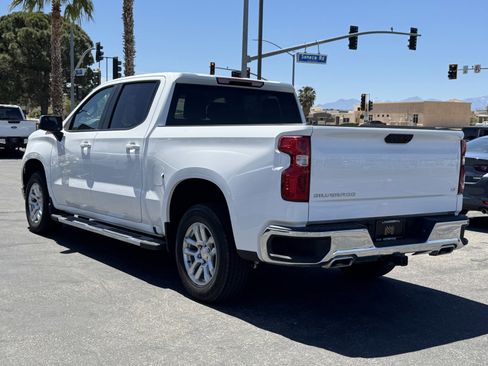 Used 2025 Chevrolet Silverado 1500 LT AWD/4WD image 4