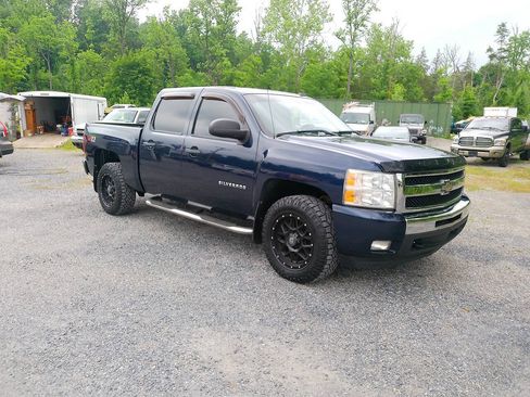Used 2011 Chevrolet Silverado 1500 LT w/ All-Star Edition AWD/4WD image 17