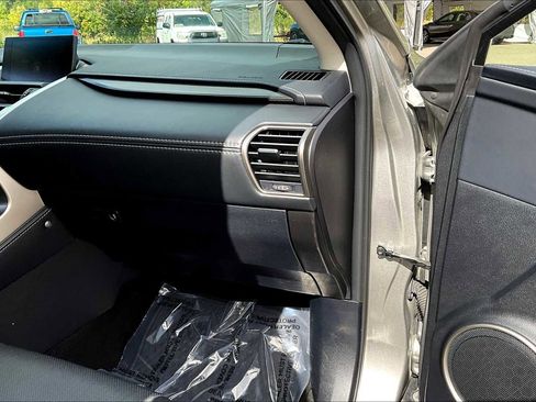 Used 2016 Lexus NX 200t image 18