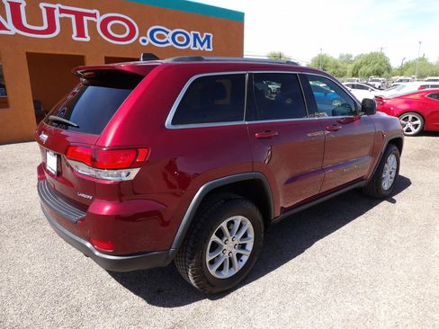 Used 2021 Jeep Grand Cherokee Laredo X AWD/4WD image 8