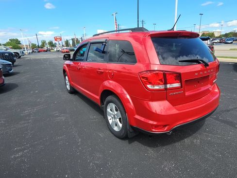 Used 2012 Dodge Journey SXT w/ Popular Equipment Group FWD image 5