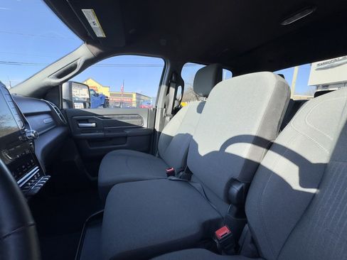 Certified 2024 RAM 2500 Big Horn w/ Night Edition image 17