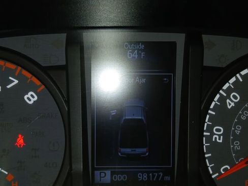 Used 2020 Toyota Tacoma SR image 13