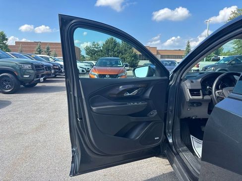 Used 2020 GMC Terrain Denali w/ Denali Premium Package AWD/4WD image 15