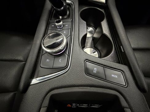 Used 2023 Cadillac XT6 Premium Luxury image 22