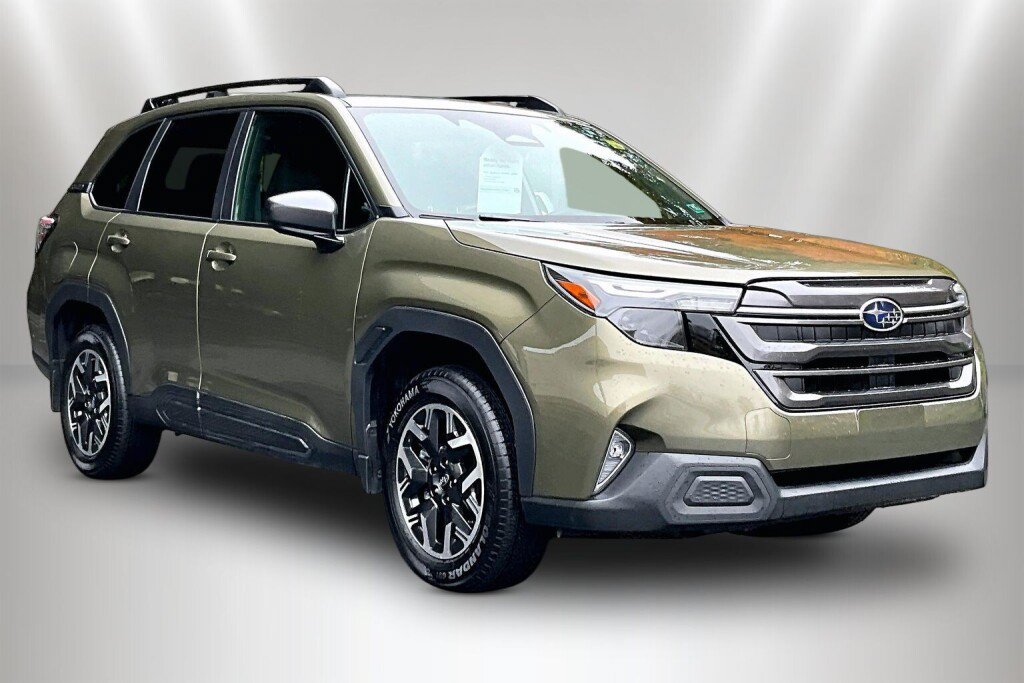 Certified 2026 Subaru Forester Premium AWD/4WD image 1
