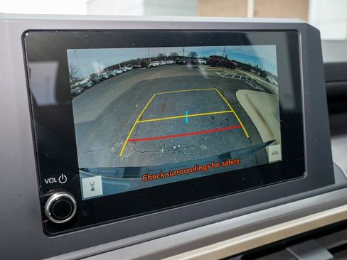 Certified 2024 Toyota Tacoma SR5 image 8