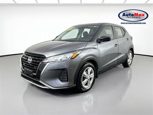 Used 2024 Nissan Kicks S image 4