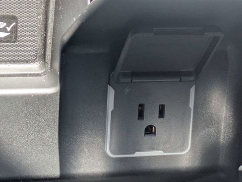 Used 2024 GMC Sierra 1500 Denali w/ Technology Package image 27