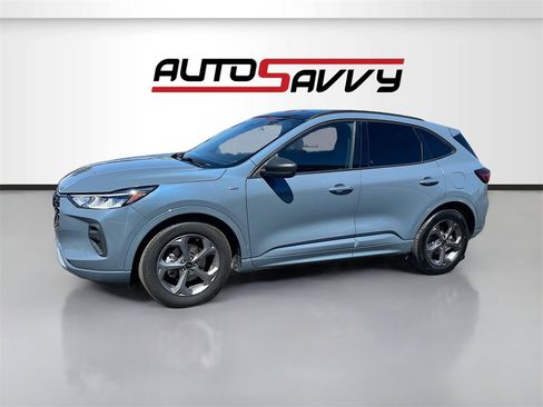 Used 2024 Ford Escape ST-Line w/ Tech Pack #1 image 3