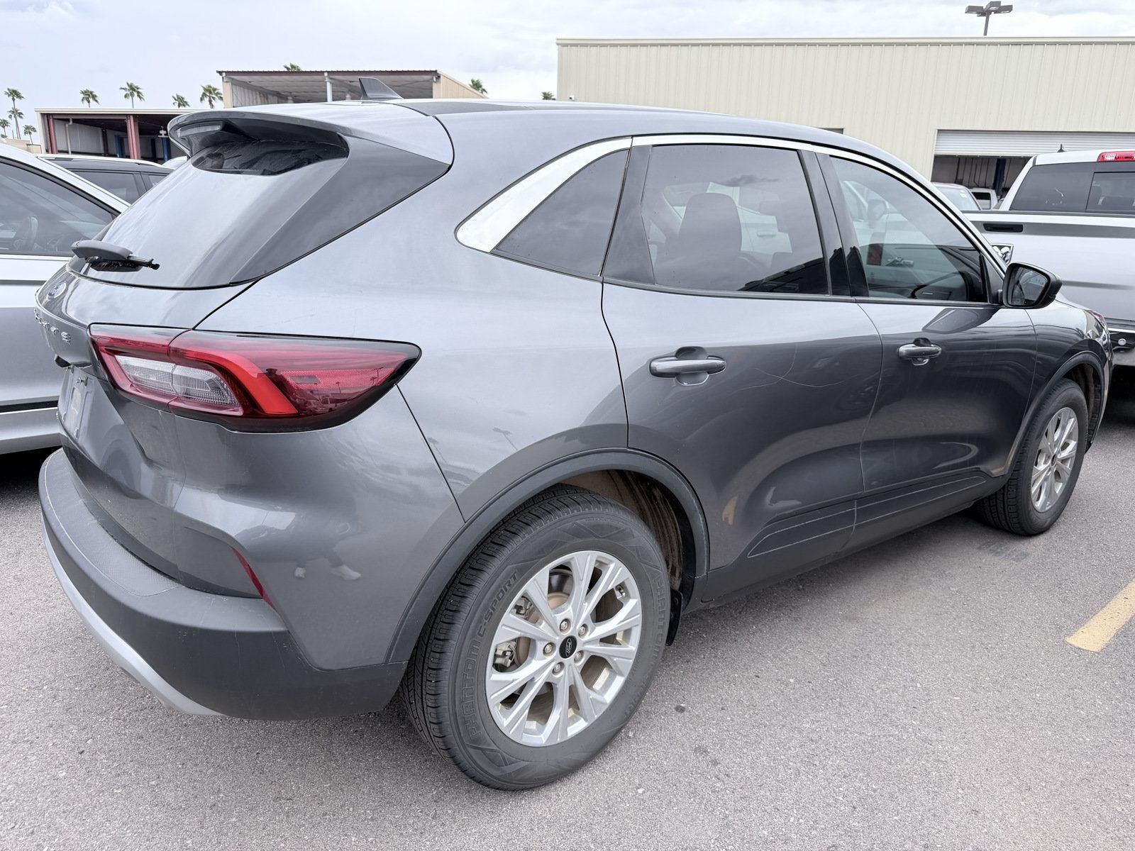 Used 2024 Ford Escape Active FWD image 2