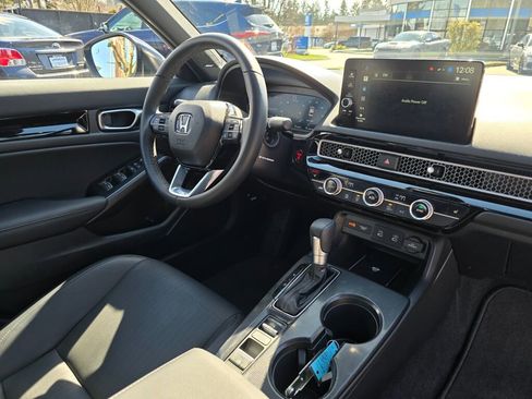 Used 2025 Honda Civic Sport Touring image 8