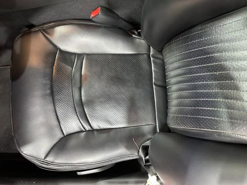 Used 2000 Chevrolet Corvette Convertible w/ Performance Handling Pkg image 19