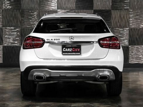 Used 2019 Mercedes-Benz GLA 250 image 9