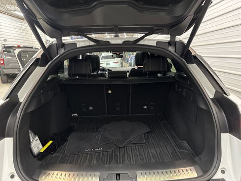 Used 2020 Land Rover Range Rover Velar R-Dynamic S image 35