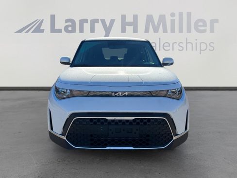 Used 2025 Kia Soul LX image 8