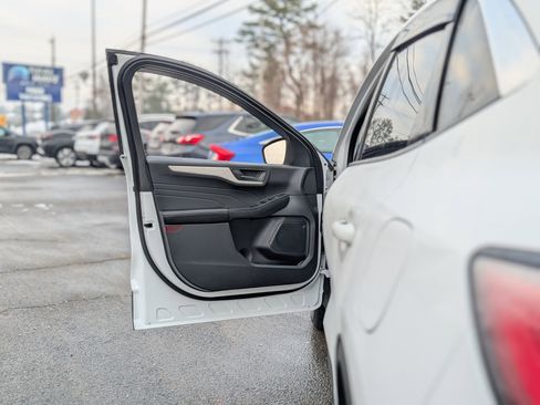 Used 2022 Ford Escape SE w/ Convenience Package image 26