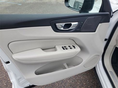 New 2026 Volvo XC60 B5 Ultra w/ Protection Package Premier image 10