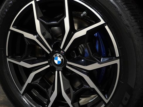 Used 2024 BMW X4 M40i w/ Premium Package image 10