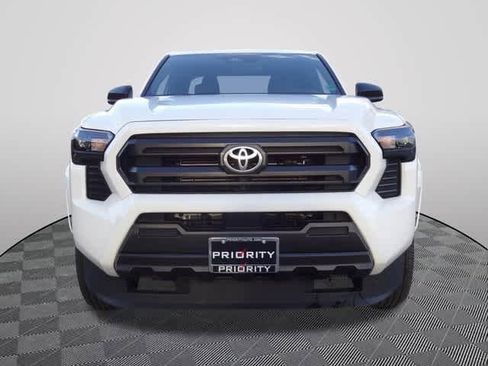 Used 2024 Toyota Tacoma SR image 5
