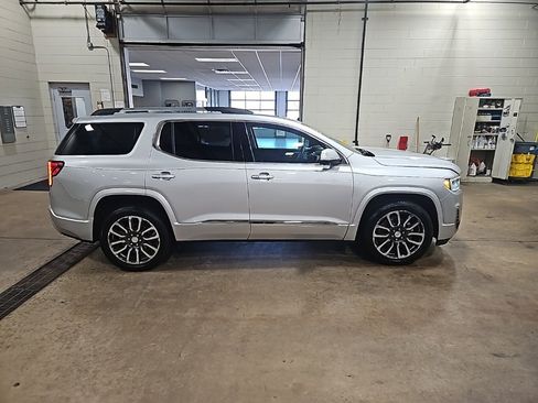 Used 2020 GMC Acadia Denali w/ Denali Ultimate Package image 7