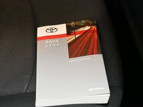Certified 2024 Toyota RAV4 XLE image 18