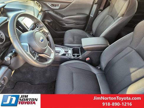 Used 2024 Subaru Forester Premium image 15