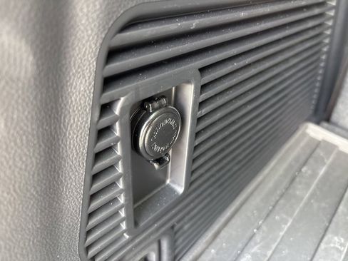 Used 2025 Subaru Ascent Premium image 28