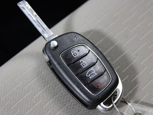 Used 2019 Hyundai Tucson SE image 27