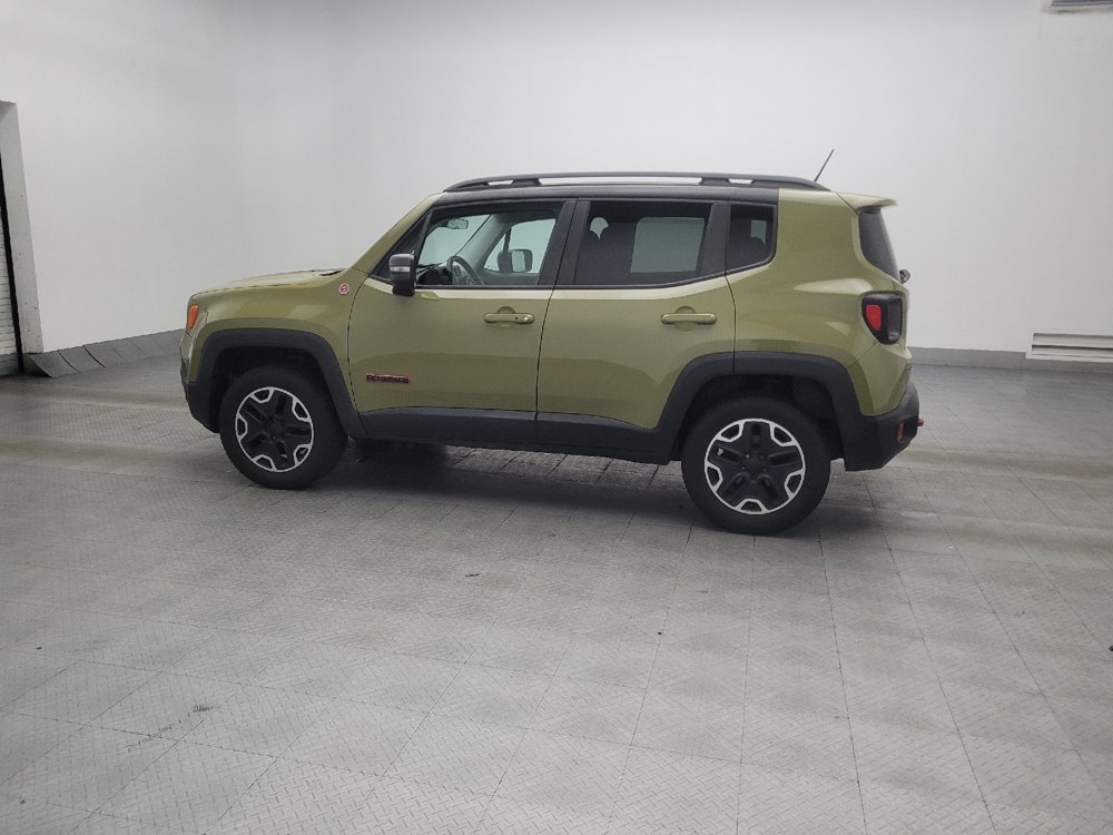 Used 2015 Jeep Renegade Trailhawk w/ Cold Weather Group AWD/4WD image 3