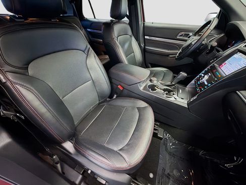 Used 2019 Ford Explorer Sport AWD/4WD image 16