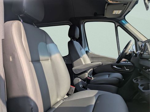 New 2025 Mercedes-Benz Sprinter 2500 image 7