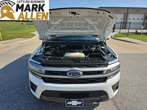 Used 2023 Ford Expedition XLT AWD/4WD image 29