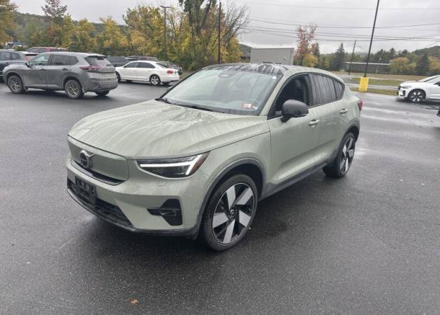 Used 2023 Volvo C40 P8 Recharge Ultimate w/ Protection Package Premier AWD/4WD image 2