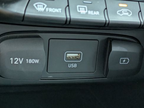 Certified 2022 Hyundai Veloster N FWD image 20