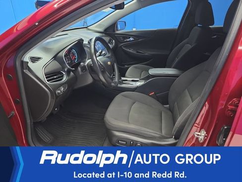 Used 2017 Chevrolet Malibu LT w/ Driver Confidence Package FWD image 9