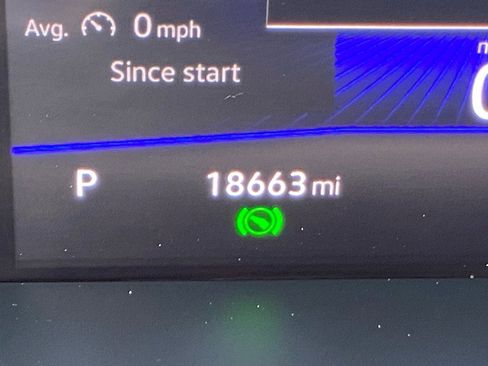 Used 2022 Volkswagen Taos SE w/ Panoramic Sunroof Package image 16