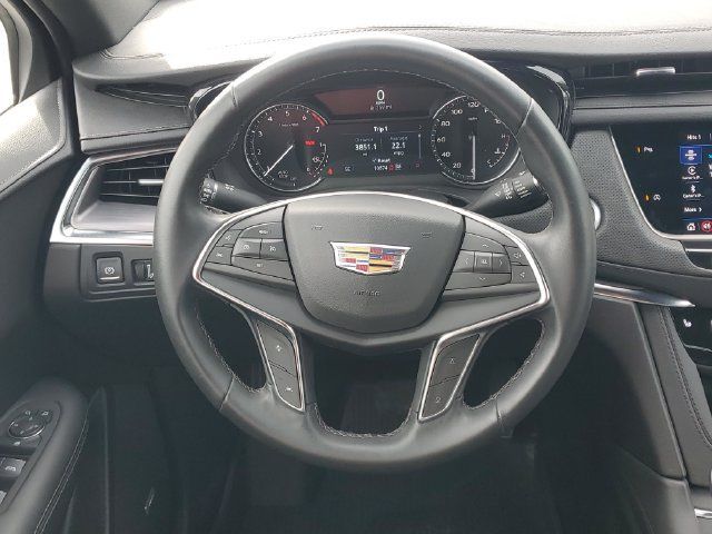 Used 2025 Cadillac XT5 Luxury w/ LPO, Floor Liner Package AWD/4WD image 27