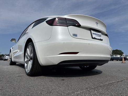 Used 2019 Tesla Model 3 Standard Range Plus RWD image 8