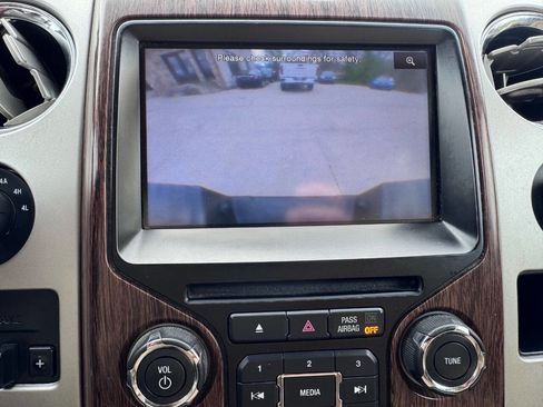 Used 2013 Ford F150 Lariat w/ HD Payload Pkg AWD/4WD image 23