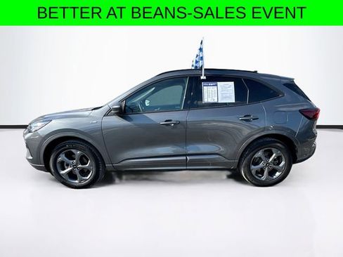 Used 2023 Ford Escape ST-Line w/ Tech Pack #1 AWD/4WD image 4